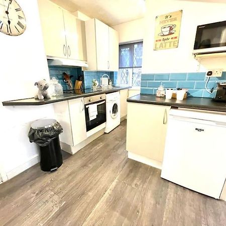 Serene And Cozy 1-Bedroom House With Parking Cambridge-i reptér Kültér fotó