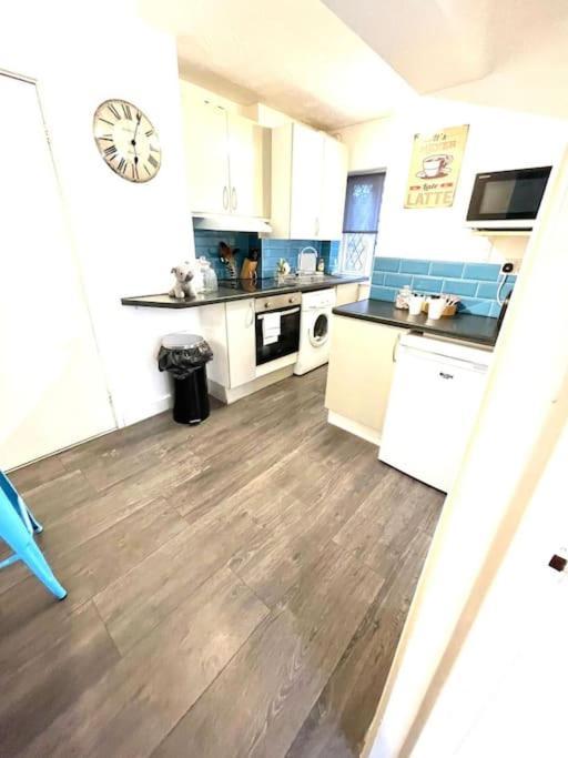 Serene And Cozy 1-Bedroom House With Parking Cambridge-i reptér Kültér fotó