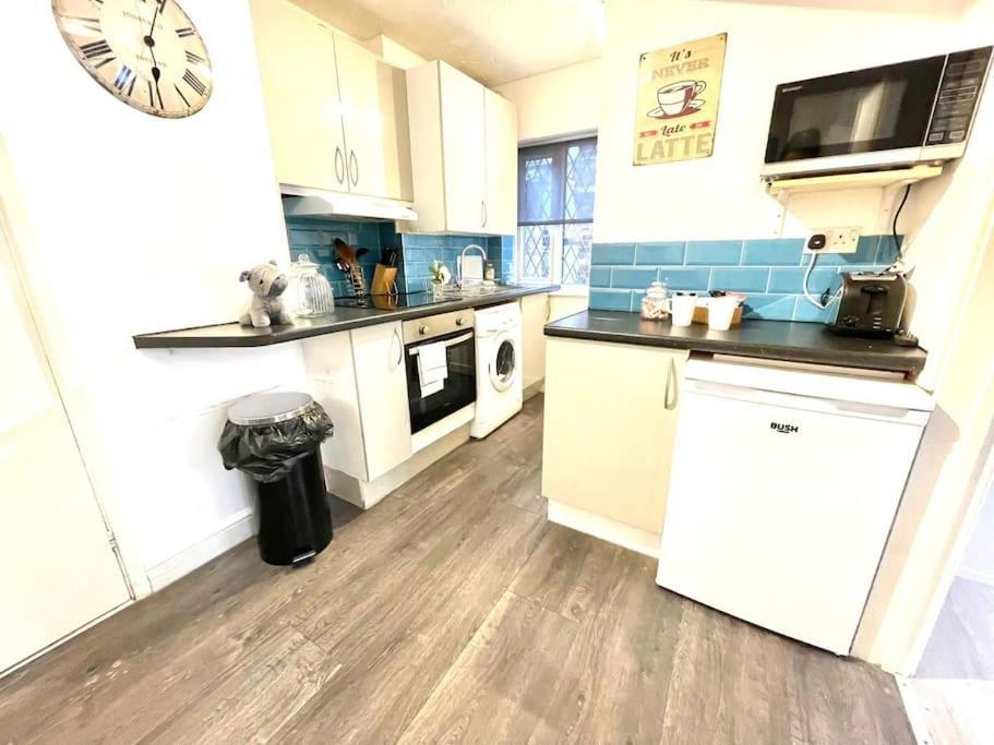 Serene And Cozy 1-Bedroom House With Parking Cambridge-i reptér Kültér fotó